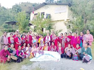जैमिनीका महिलालाई सेनेटरी प्याड बनाउने तालिम