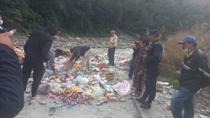 मालिका गाउँपालिकाको आयोजनामा दरवाङमा बजार अनुगमन