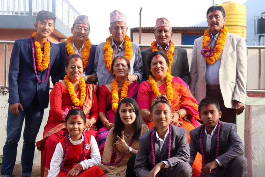 राजभण्डारी परिवारद्वारा मानवसेवा आश्रमको निर्माणाधीन भवनमा एक कोठा प्रायोजन