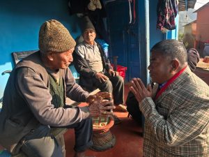 घरदैलो गर्दै, मत माग्दै, जनताका समस्या बुझ्दै भिम श्रीस