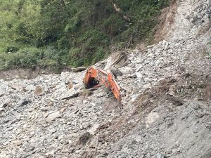 म्याग्दीमा सुख्खा पहिरोले डोजर पुर्दा चालकको मृत्यु