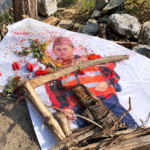 भोटेकोशी बाढीमा बेपत्ता सुनारको दुई महिनापछि कुशको शव बनाएर अन्त्येष्टि